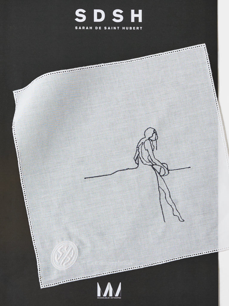 LA CONTEMPLATION - embroidered handkerchief