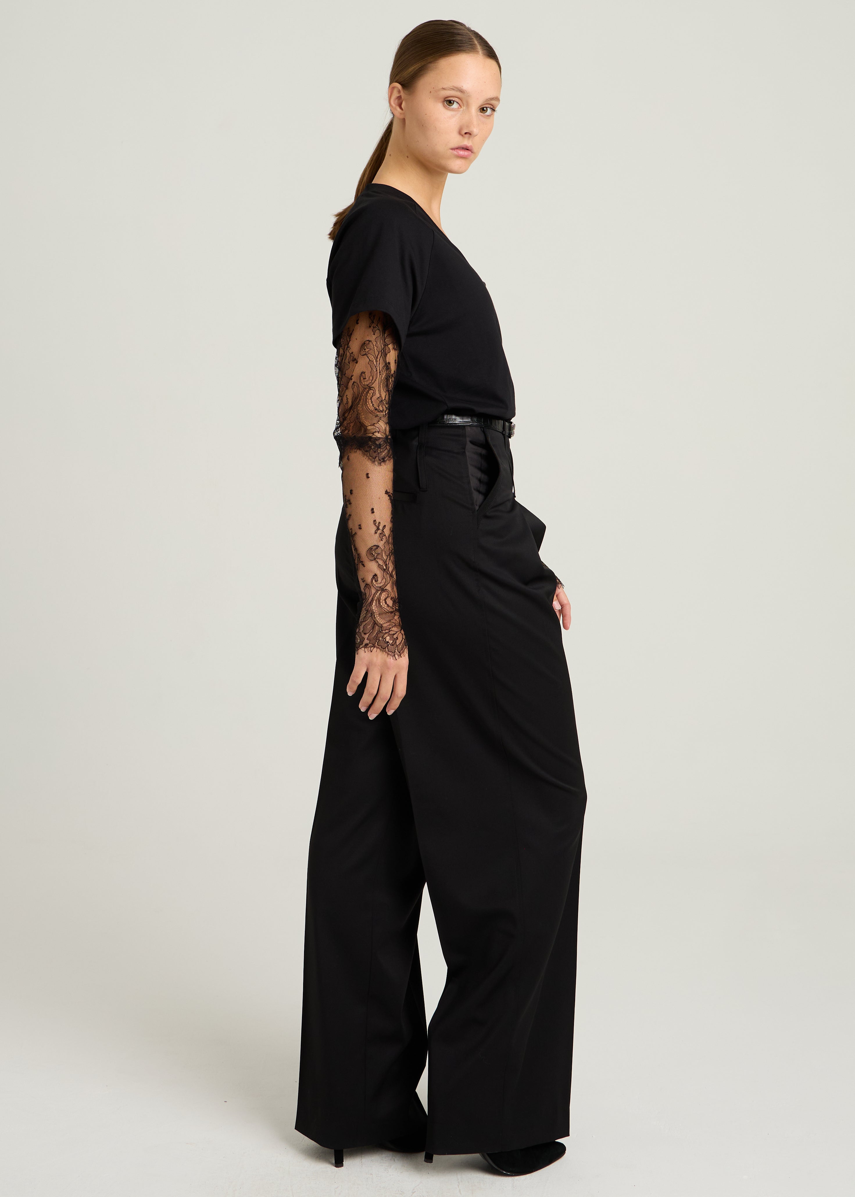 COURTNEY T-SHIRT - Black