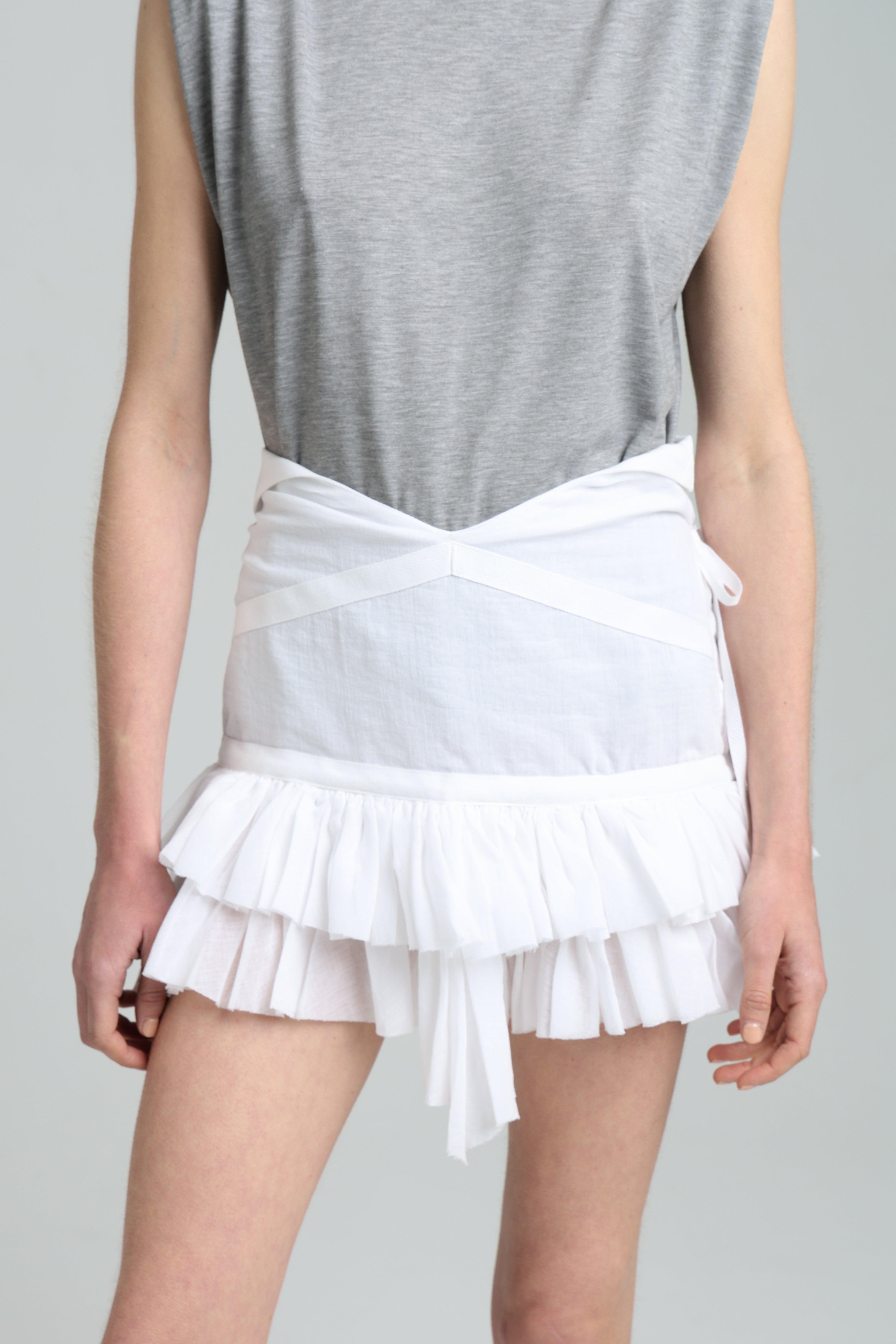 MAMAN WRAP RUFFLE SKIRT - White