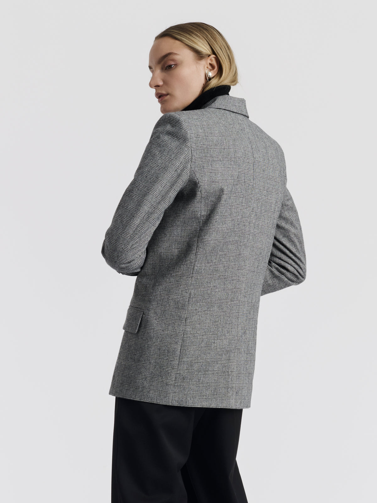 Prince of Wales ANAÏS double-breasted jacket worn, back view
