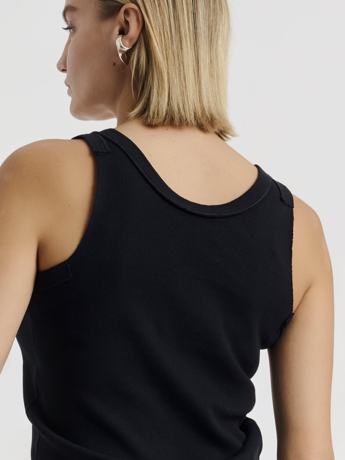 ANNET RIBBED TANK TOP - Black