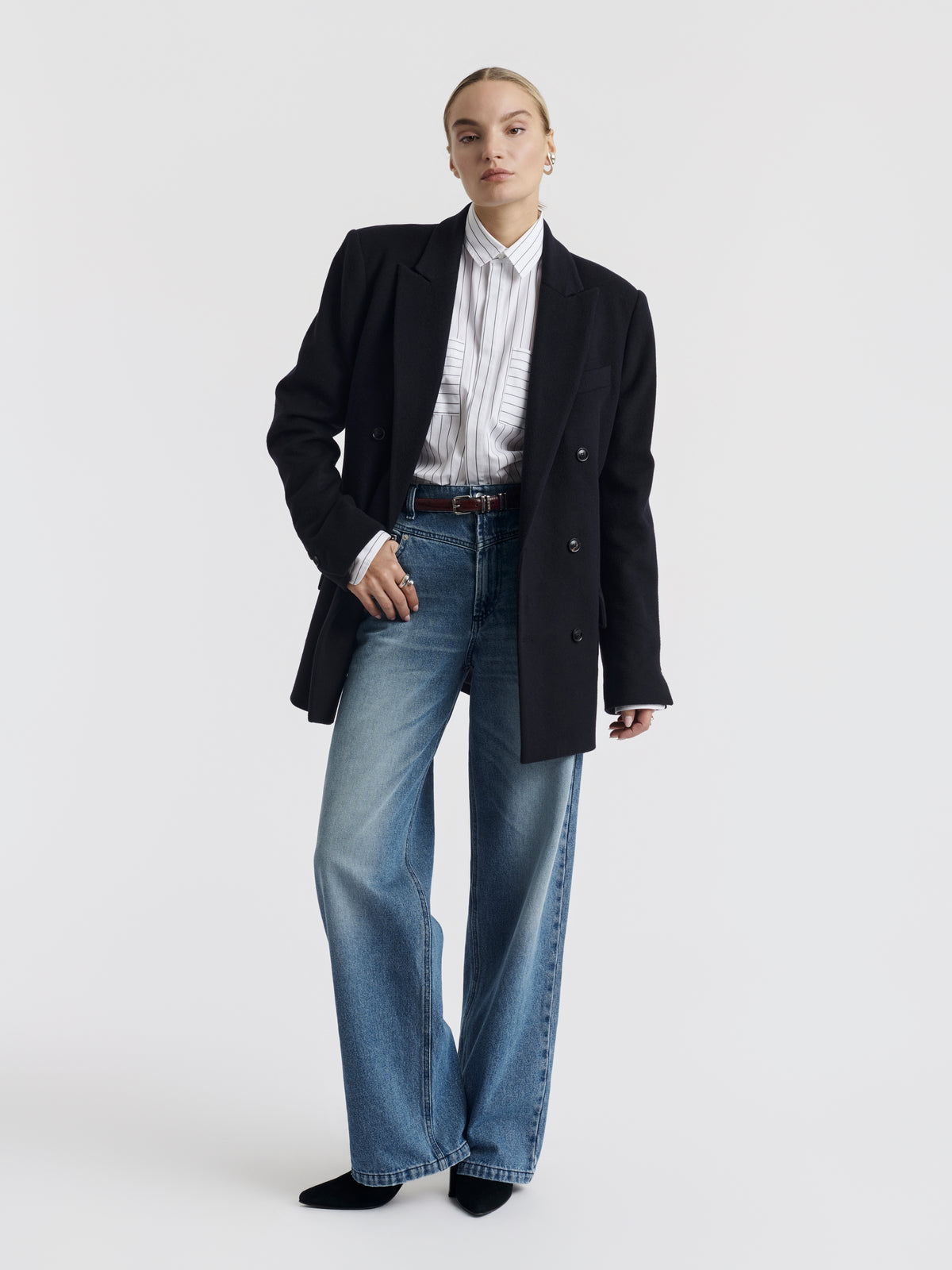 Navy BILLIE recycled wool jacket worn over the FANNY shirt and JENNI jeans