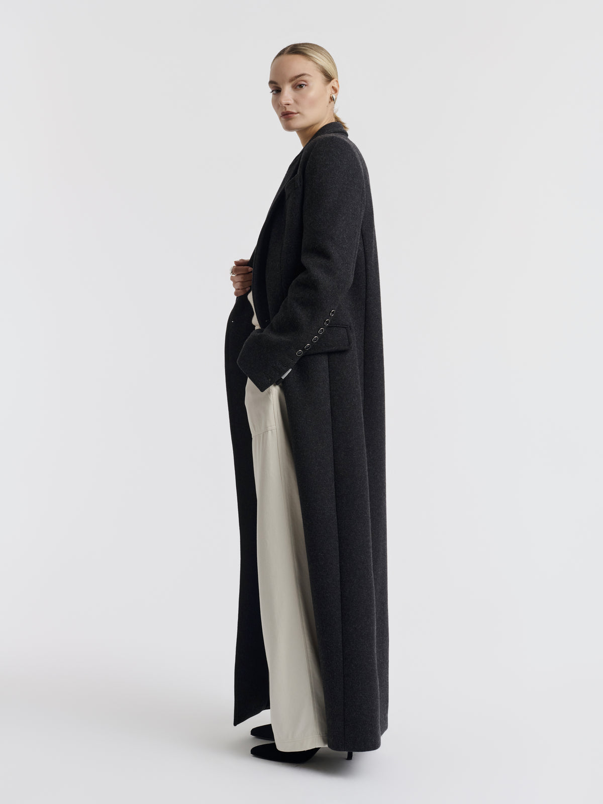 Anthracite grey CATHY extra-long coat worn, front view