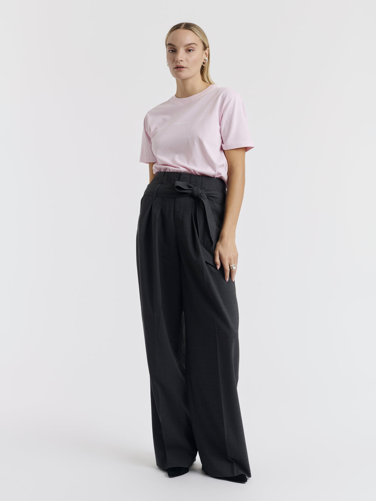 sdsh-deva-washed-tshirt-bubble-gum-pink-front.jpg