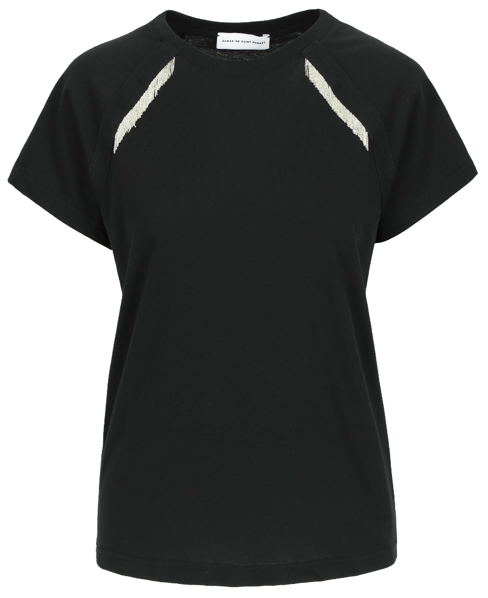 LOU is crafted in 100% Egyptian organic cotton jersey. This black T-shirt features a straight fit and short sleeves for a timeless silhouette. The signature hand-embroidered chain inserts adorn the front side, adding a bold yet refined edge. Designed in a straight fit, it’s true to size—size up if you prefer a looser look. Produced in Portugal in limited quantities.