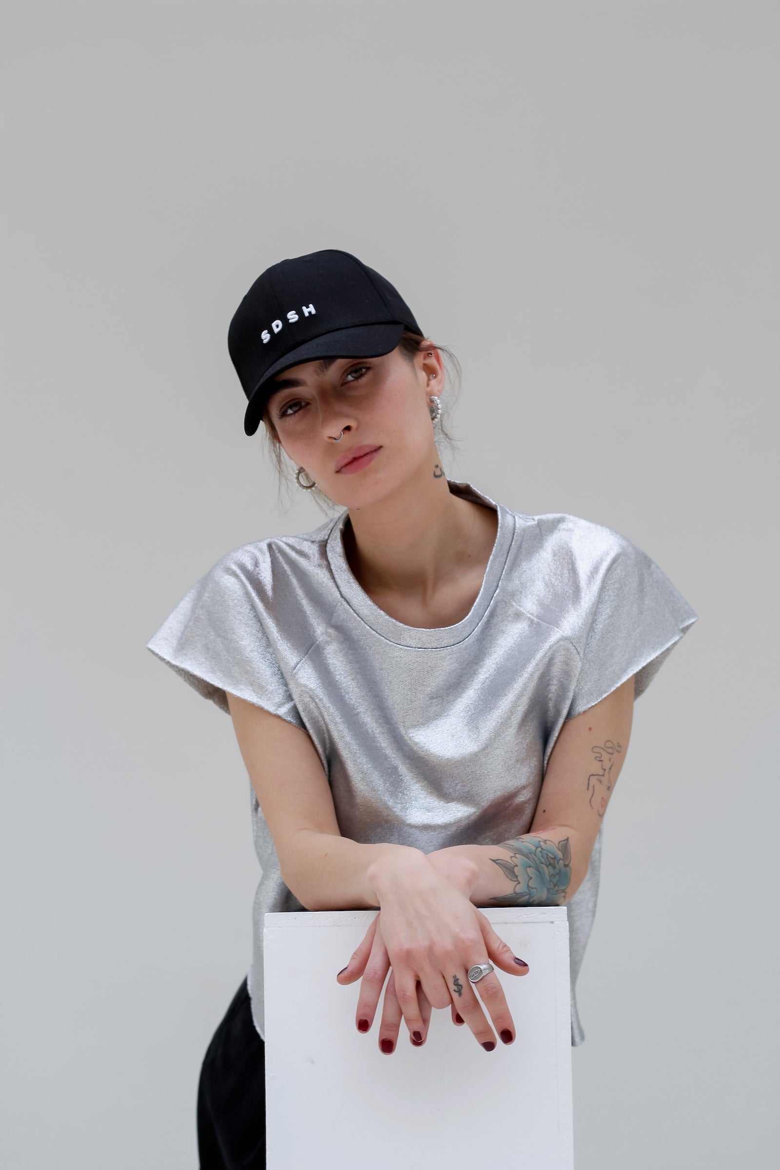NADINE T-SHIRT - Silver
