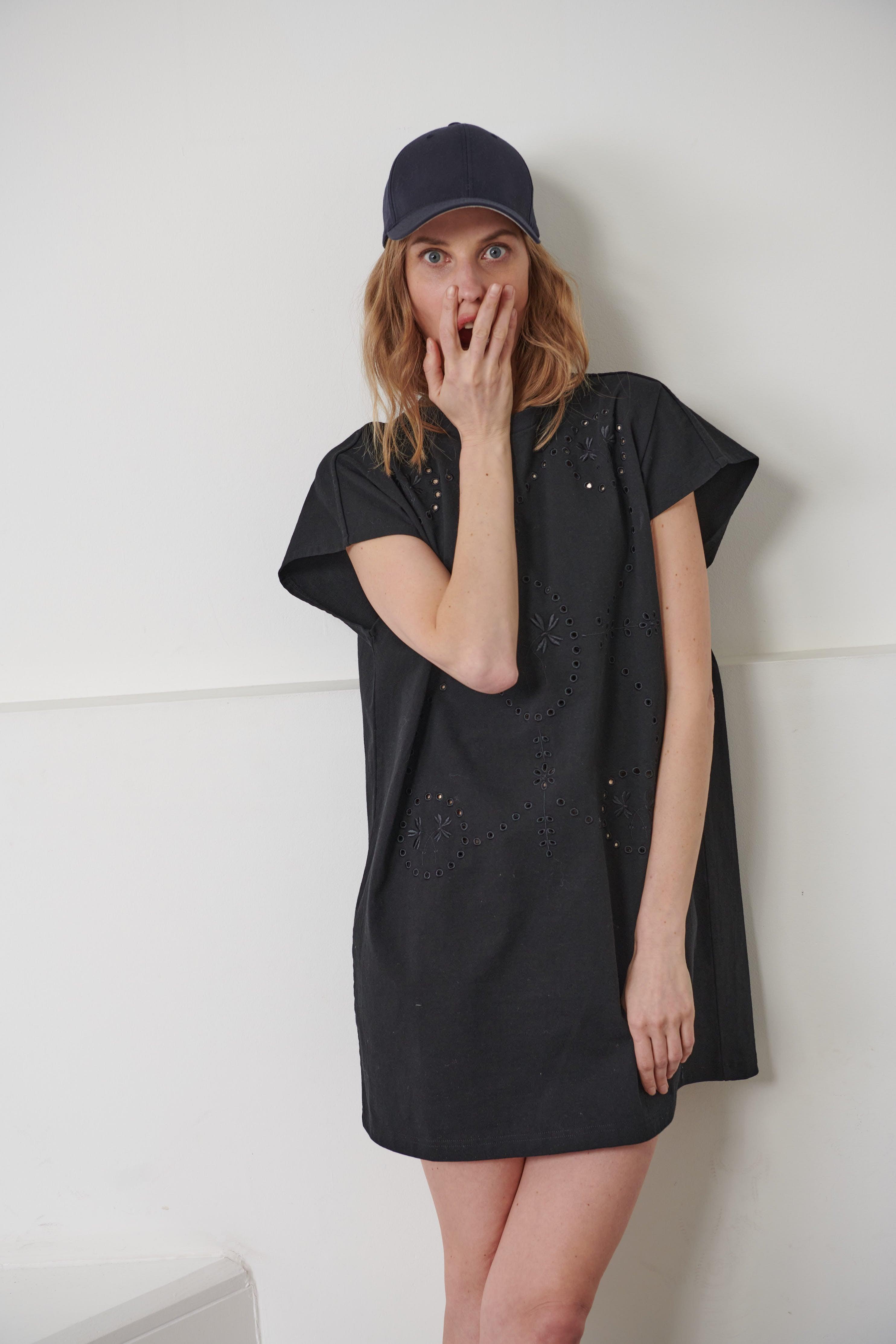 TAMARA EMBROIDERED DRESS - Black