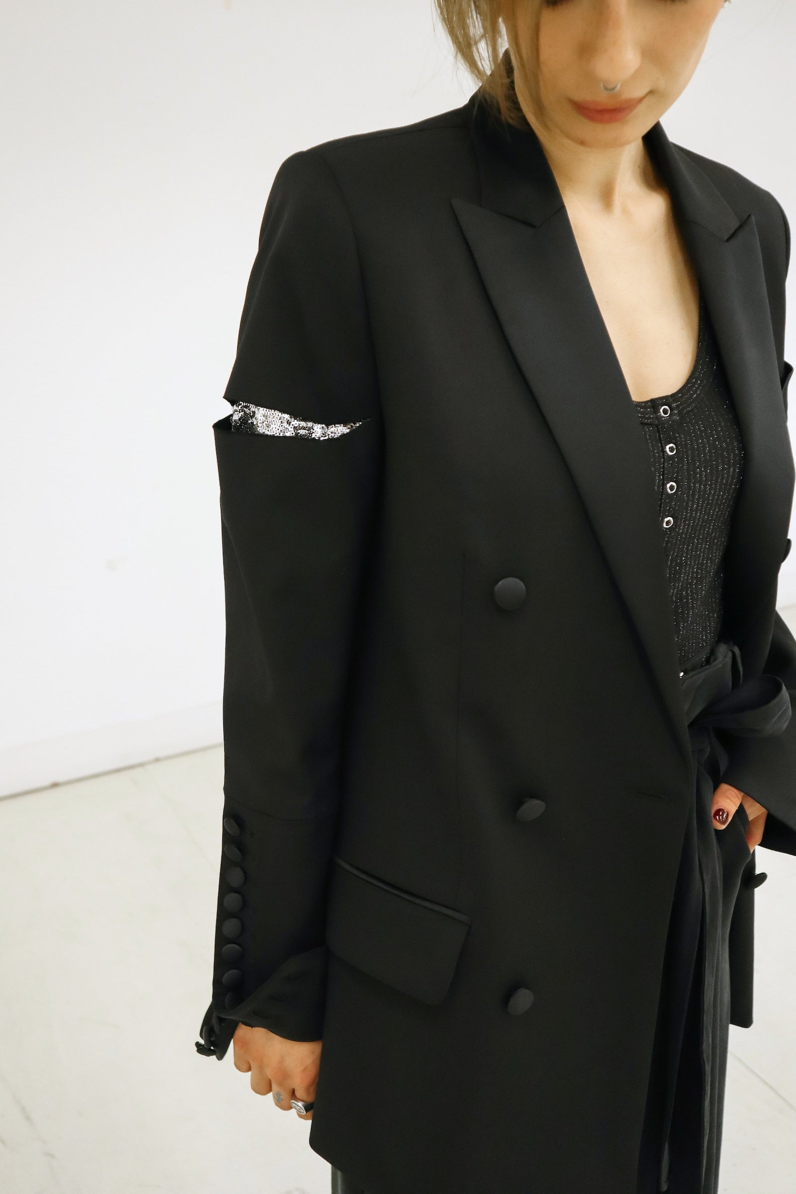 BEN SILVER TUXEDO JACKET - Black & silver sequins