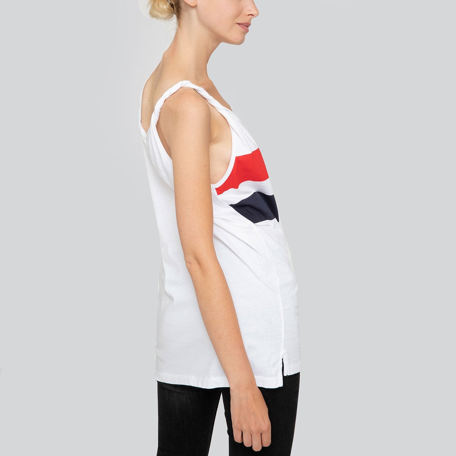 SARAH DE SAINT HUBERT white printed red/navy stripes tank top made of cotton jersey with twisted shoulder straps and v-neck line. A timeless piece.