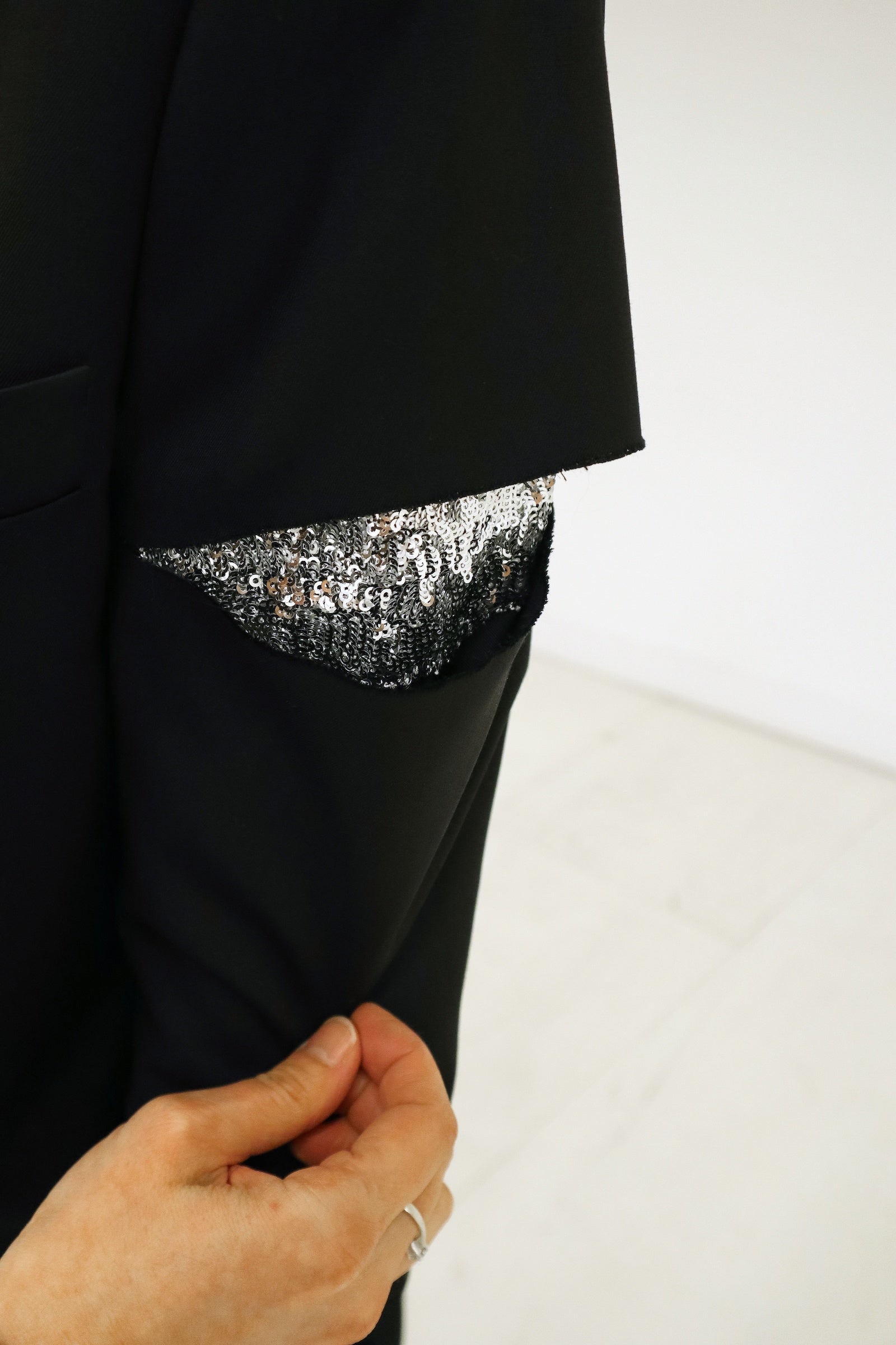 BEN SILVER TUXEDO JACKET - Black & silver sequins
