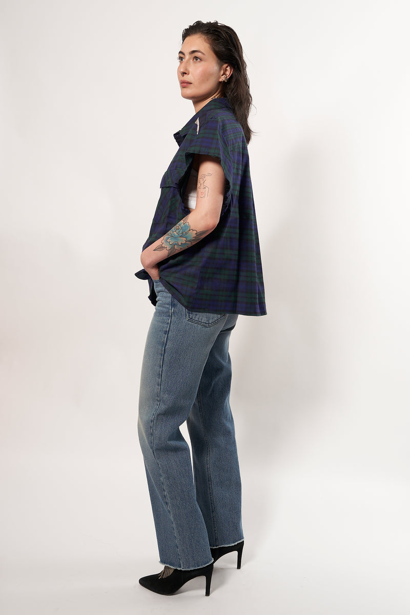 Oversized navy blue & dark green checks women or men's shirt, with raw cut sleeves, hand-embroidered chains for a rock'n'roll style, button placket with navy blue gros grain band and press studs Navy blue and green cotton checks. Made in Portugal.