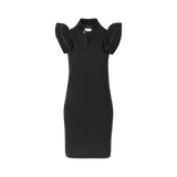 Robe polo en piqué noir SARAH DE SAINT HUBERT, faite en coton, avec des manches papillon. Silhouette féminine.