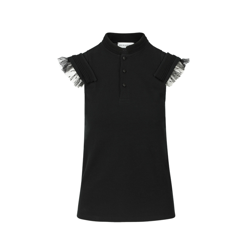 Polo noir en jersey de coton piqué SARAH DE SAINT HUBERT avec volants en plumetis. Coupe féminine et confortable.