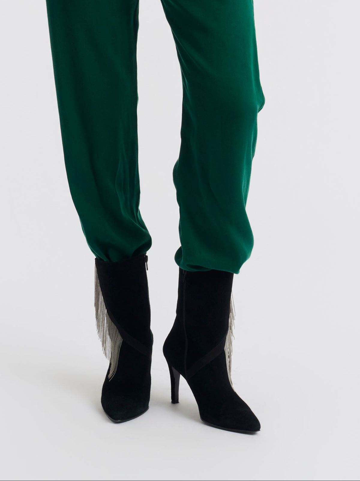 FRANKIE CHAINS ANKLE BOOTS - Black