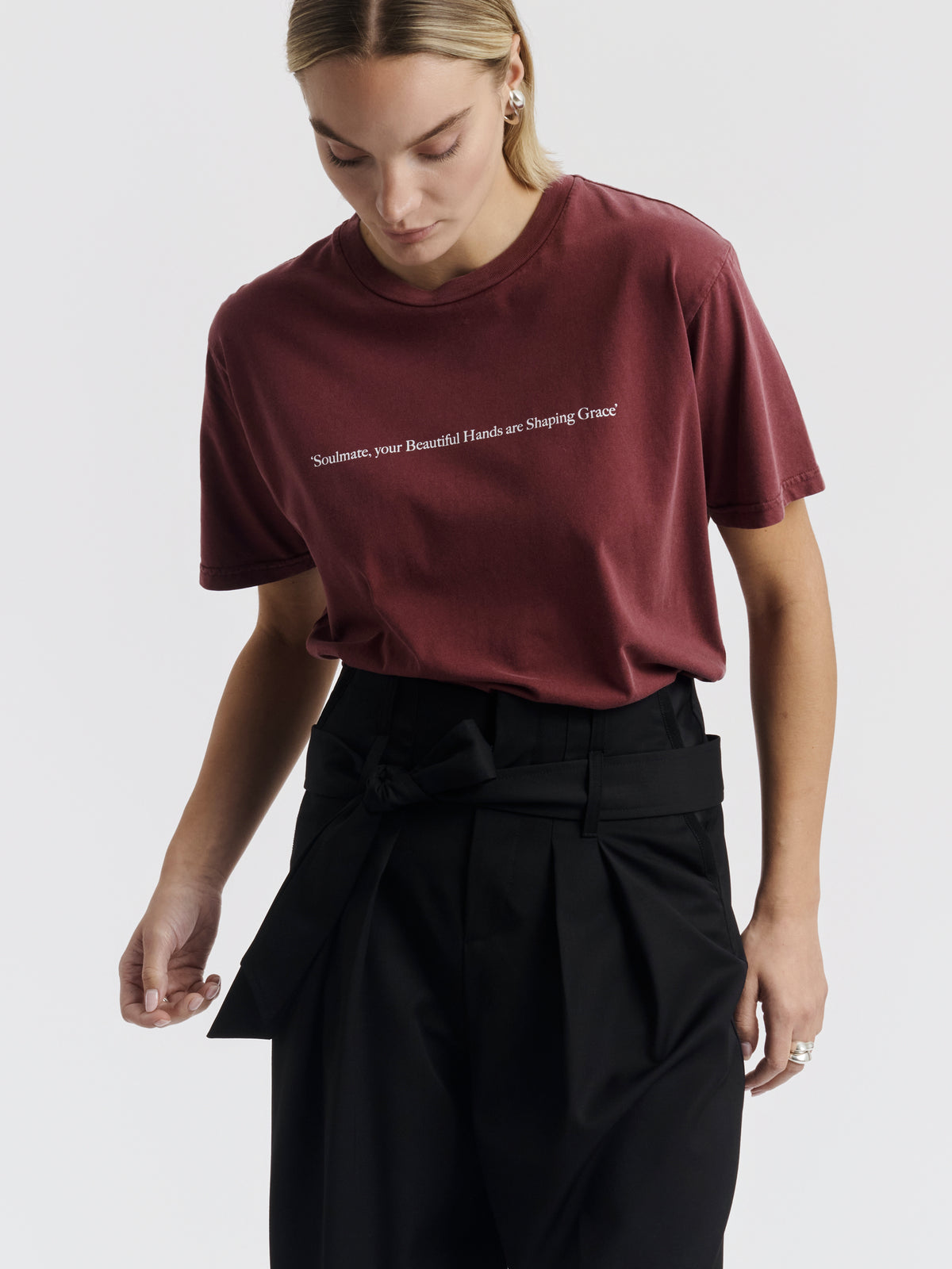 Washed burgundy DEVA WASHED T-shirt worn, front view