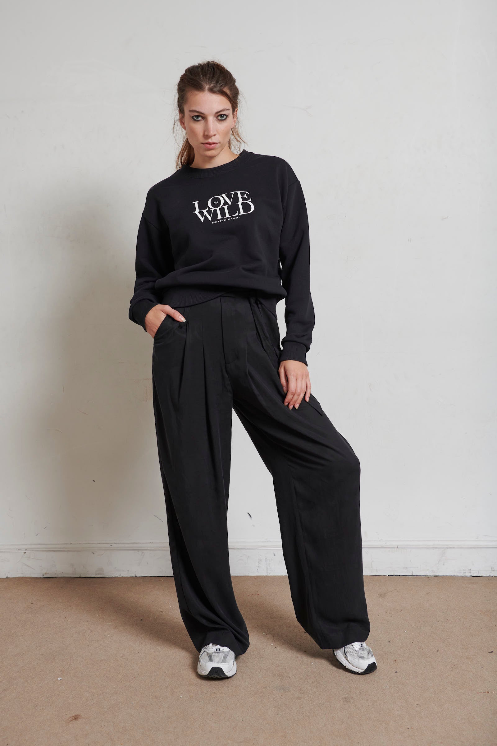 SARAH DE SAINT HUBERT relaxed fit sweatshirt, featuring our signature 'Love her Wild' print. Made from a 100% cotton fleece, colour black. Made in Portugal