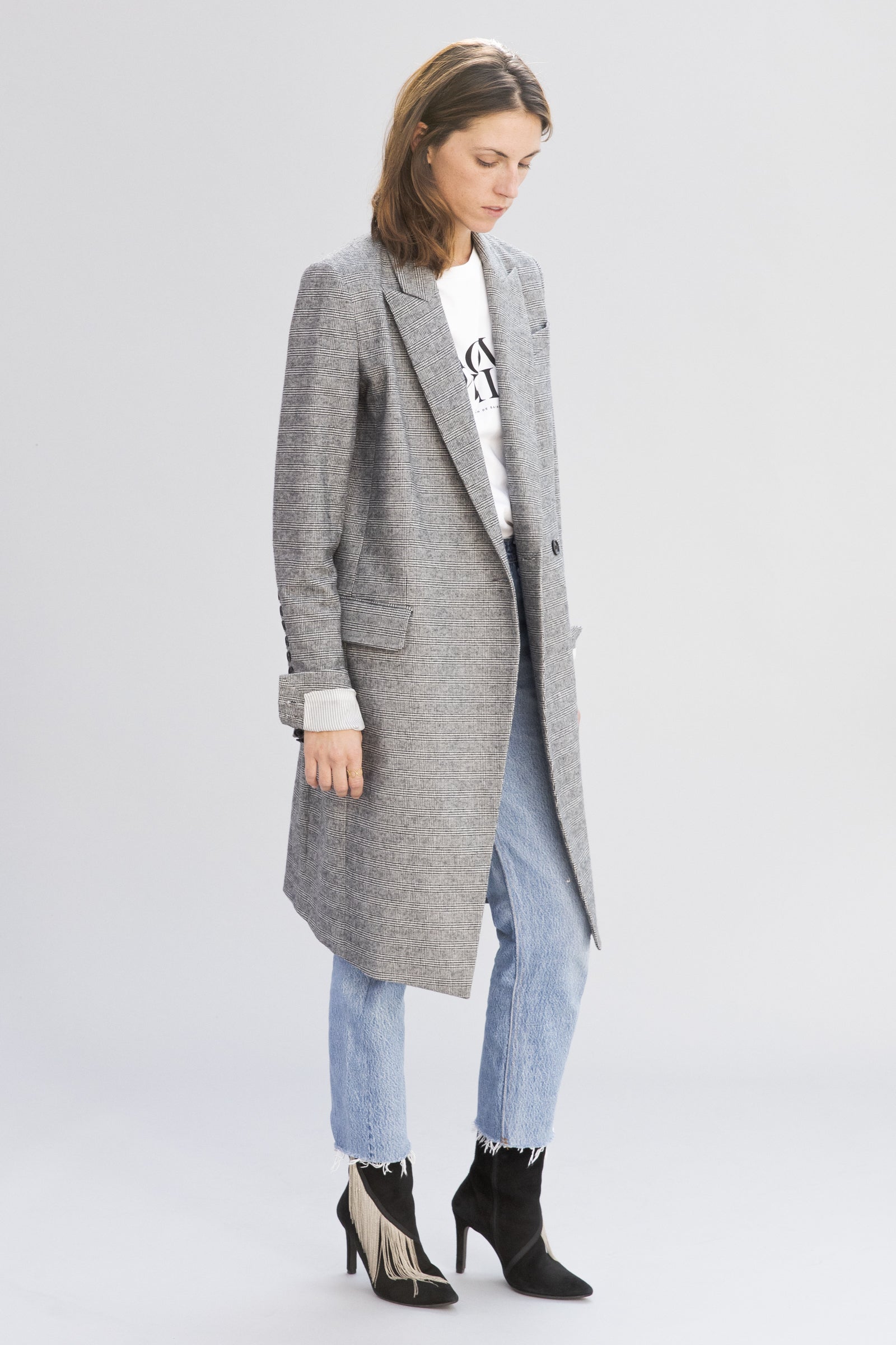 SARAH DE SAINT HUBERT grey 'Princes of Wales' coat made of soft touch cotton with iconic details. Straight fit.